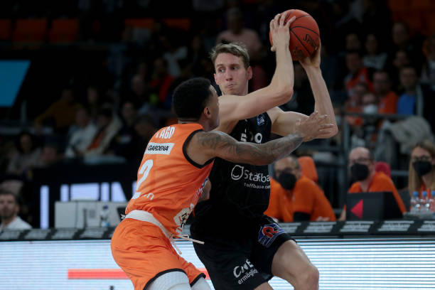 他能否继续 他能否继续