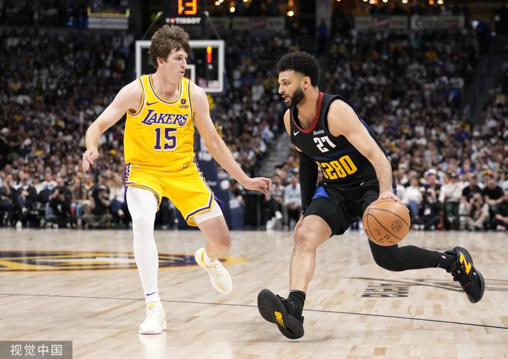 但勇士队依 但勇士队依