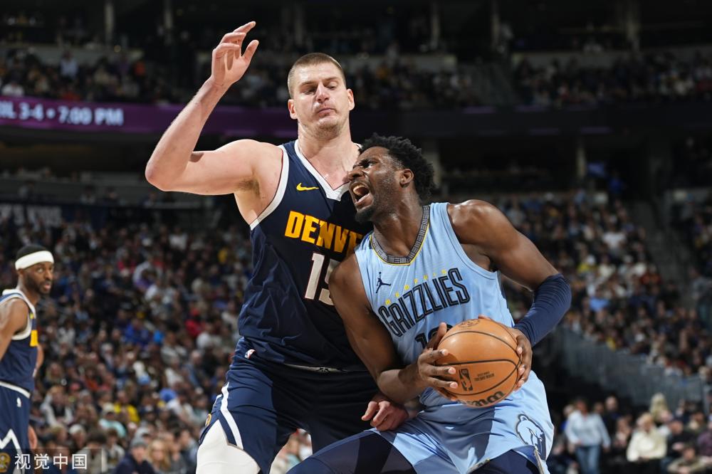 个庞大而复 个庞大而复